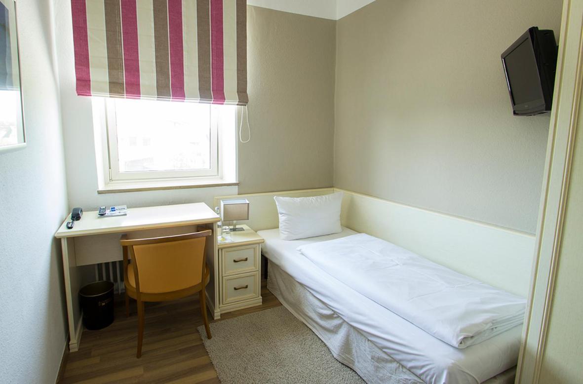 Hotel Schlee Hohenschäftlarn Szoba fotó