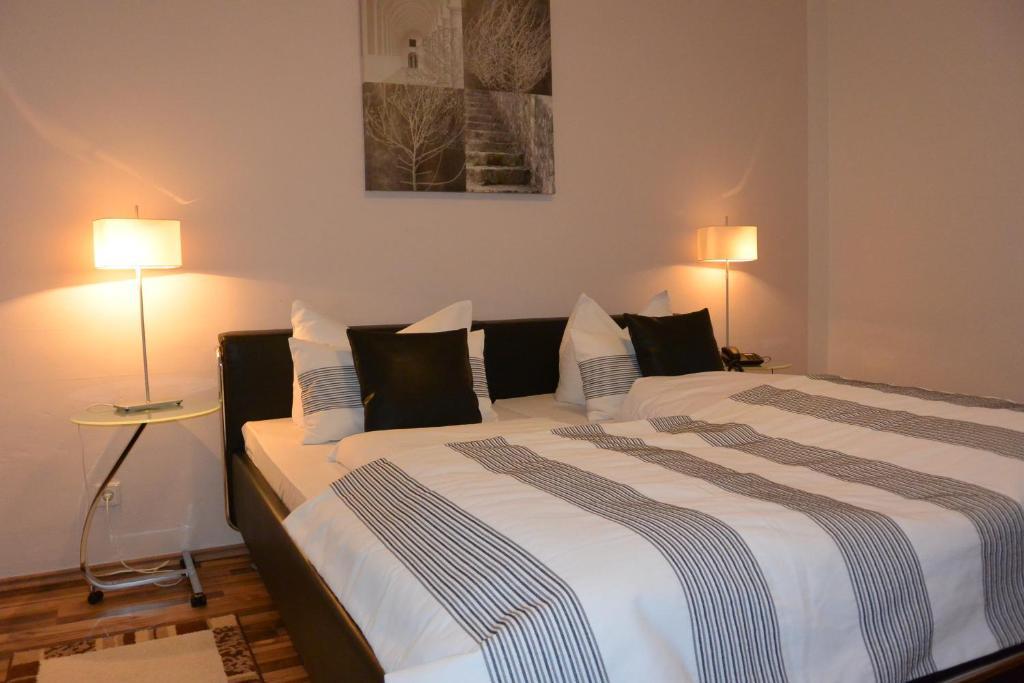 Hotel Schlee Hohenschäftlarn Kültér fotó